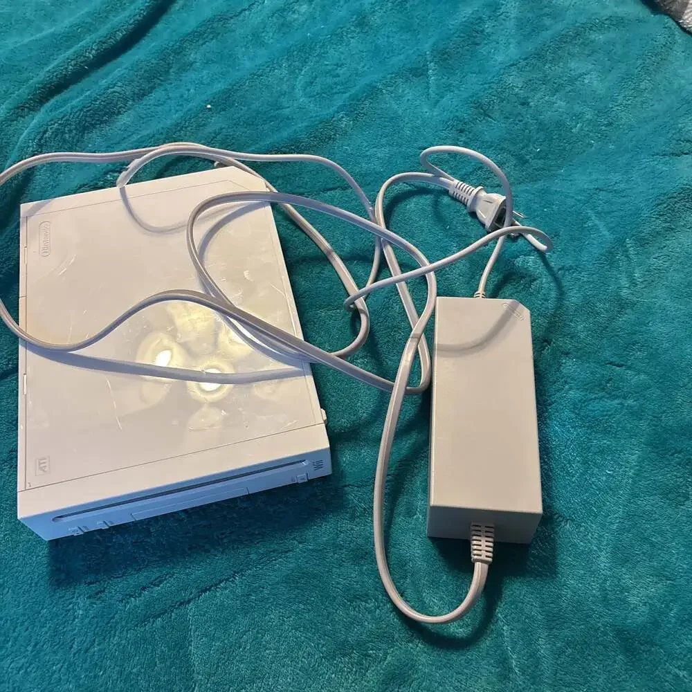 Nintendo Wii White Console RVL-001 (USA)